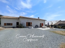 Maison en pierre rénovée de 173 m² – Terrain clos de plus de 4 500 m² – Dépendance de 155 m² – DPE C