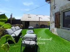 Maison en pierre rénovée de 173 m² – Terrain clos de plus de 4 500 m² – Dépendance de 155 m² – DPE C