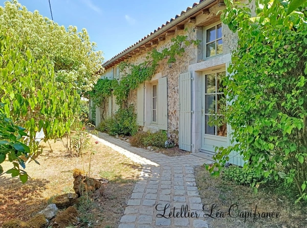 Maison à vendre 5 pièces SOUVIGNE (79)