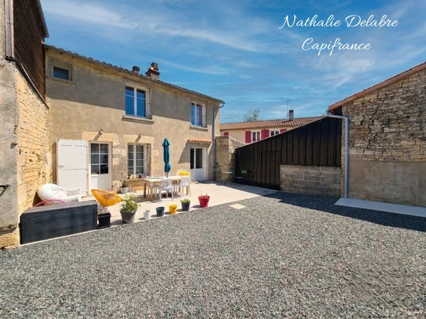 Maison à vendre 6 pièces LA CRECHE (79)