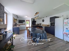 Maison en pierre rénovée de 173 m² – Terrain clos de plus de 4 500 m² – Dépendance de 155 m² – DPE C