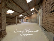 Maison en pierre rénovée de 173 m² – Terrain clos de plus de 4 500 m² – Dépendance de 155 m² – DPE C