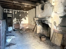Maison à vendre avec grange attenante et terrain VITTEAUX (21)