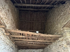 Grange avec grand jardin constructible proche de POUILLY EN AUXOIS (21)