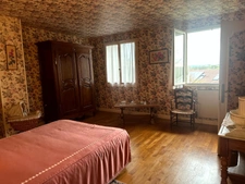 Maison à vendre à Précy-sous-Thil – Environ 145 m², 3 chambres, bureau et jardin 