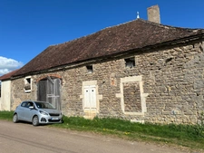 À vendre Maison avec dépendance sur plus de 1,5 hectare de terrain attenant 
