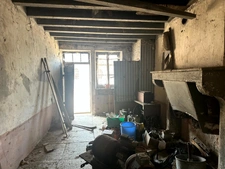 Maison à vendre avec grange attenante et terrain VITTEAUX (21)