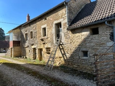 Entre VITTEAUX et SOMBERNON - ensemble immobilier à restaurer