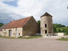 Demeure historique PRECY-SOUS-THIL composée de 15 pièces (390 m²) et 950 m² de dépendances