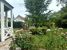 ELEGANTE PROPRIETE AVEC PISCINE, GÎTE INDÉPENDANT ET ESPACE PROFESSIONNEL – POUILLY-EN-AUXOIS CENTRE