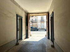 Local/bureau à vendre SEMUR EN AUXOIS (21)