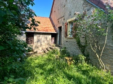 Maison de caractère – Village perché de Bourgogne – 116 m² + greniers – Proche Pouilly-en-Auxois (8 km) – A6, Dijon, Beaune