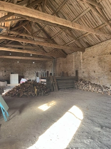 Propriete  proche de POUILLY EN AUXOIS (21) à vendre 12 pièces
