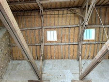 Maison et granges entre Venarey-les-Laumes et Vitteaux (21)