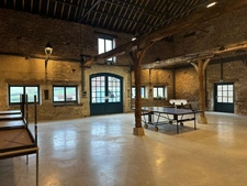 Historic residence PRECY-SOUS-THIL comprising 15 rooms (390 m²) and 950 m² of outbuildings