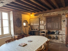 Propriete  proche de POUILLY EN AUXOIS (21) à vendre 12 pièces
