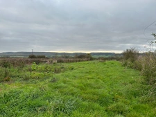 Grange avec grand jardin constructible proche de POUILLY EN AUXOIS (21)