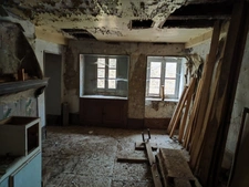 Entre VITTEAUX et SOMBERNON - ensemble immobilier à restaurer