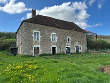 À vendre Maison avec dépendance sur plus de 1,5 hectare de terrain attenant 