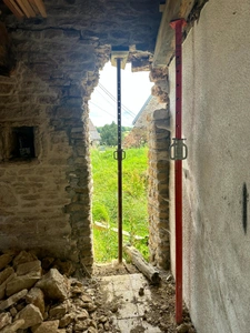 Maison à rénover avec petit jardin proche POUILLY EN AUXOIS