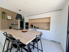 Maison récente à vendre 4 pièces de 123 m² avec jardin 