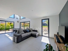 Maison récente à vendre 4 pièces de 123 m² avec jardin 