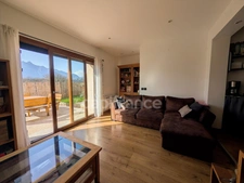Appartement à vendre 3 pièces, cave et jardin 200m2