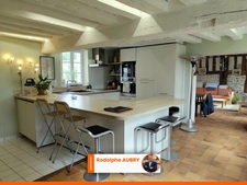 À 1 h de Paris – Maison normande de charme rénovée de 170 m² avec jardin clos de plus de 1 000 m²