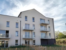 Appartement T2 de 40,54 m² avec balcon et stationnement à Val-de-Reuil