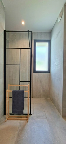 MAISON CONTEMPORAINE D'EXCEPTION AVEC STUDIO