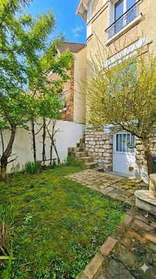 SECTEUR JEAN JAURES, MAISON FAMILIALE DE 110 M², 5 PIECES, 3 CHAMBRES, SANS VIS A VIS