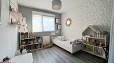 APPARTEMENT 4 PIECES - 3 CHAMBRES - TERRASSE DE 17 M²