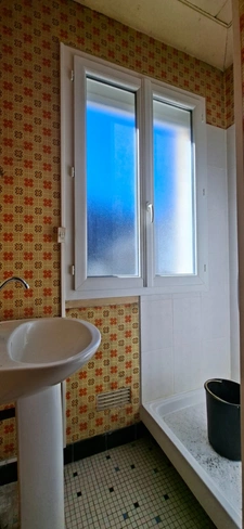 MAISON NON MITOYENNE A RENOVER TERRAIN DE 283 M² SANS VIS A VIS