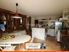 Maison en pierre à la campagne avec studio indépendant, piscine couverte et grand jardin.(47330)