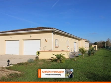 Maison à vendre de plain pied avec garage d'exception à SAINT ETIENNE DE FOUGERES (47)