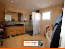 Maison à vendre de plain pied avec garage d'exception à SAINT ETIENNE DE FOUGERES (47)