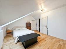 EXCLUSIVITÉ – Maison de caractère avec piscine à Lhomme 