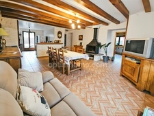 EXCLUSIVITÉ – Maison de caractère avec piscine à Lhomme 