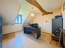 Propriété avec hangar et 4 800 m² de terrain