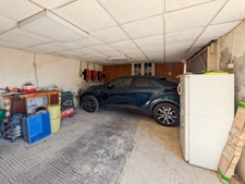 Propriété avec hangar et 4 800 m² de terrain