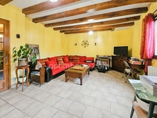 EXCLUSIVITÉ – Maison de caractère avec piscine à Lhomme 