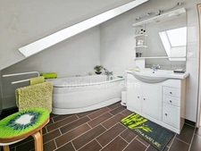 EXCLUSIVITÉ – Maison de caractère avec piscine à Lhomme 