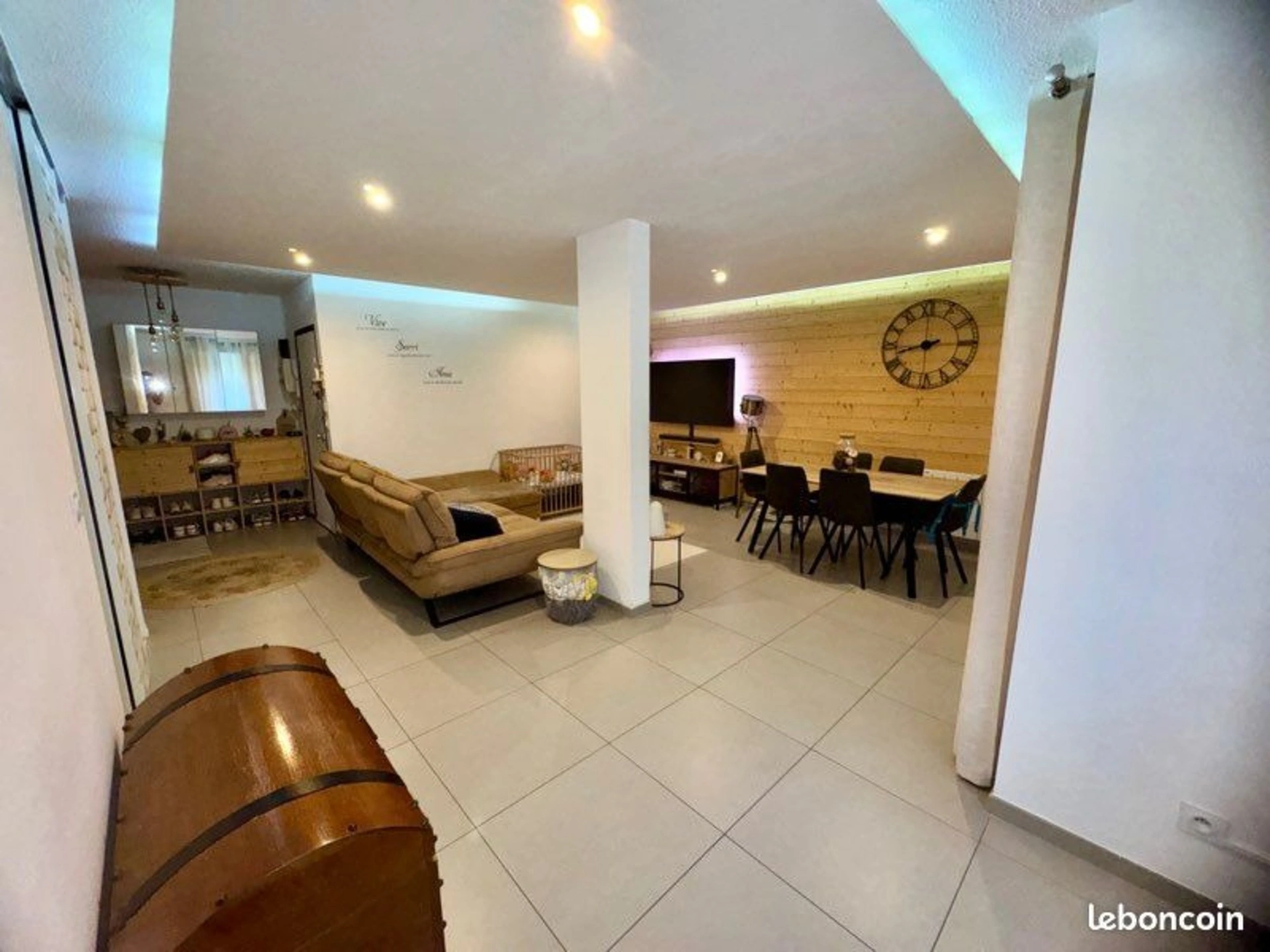 Appartement 3 pièces 75 m² · à Cran Gevrier · 75 m² · 330 000 €