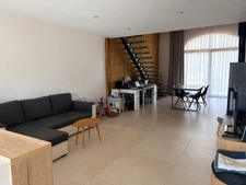 Maison à vendre 2 pièces  (74)