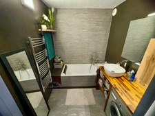 Appartement T3 rénové de 75 m² avec loggia – Annecy/Cran-Gevrier