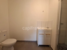 Chambre 19 m² avec salle d'eau et WC privatifs – Colocation meublée – 460 € CC – Roubaix
