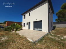 Contemporary house, 105 m², 5 rooms, ROUJAN (34)