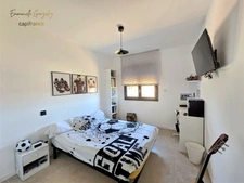 Contemporary house, 105 m², 5 rooms, ROUJAN (34)