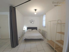 Building for sale - 2 Apartments - PEZENAS (34)