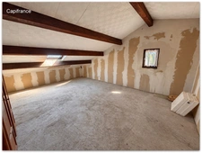 Large family villa of 204 m² with independent apartment, 2,178 m² plot suitable for a swimming pool and unobstructed views - Roujan (34320)